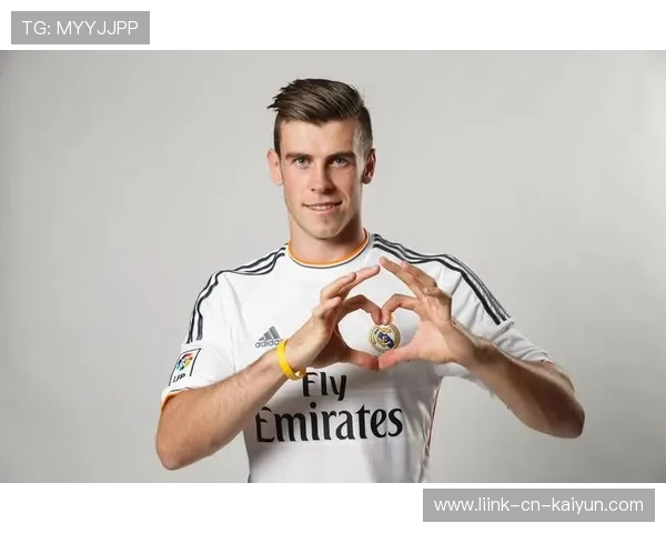 经典球员回归：退役明星助阵足球推广，足坛退役球星